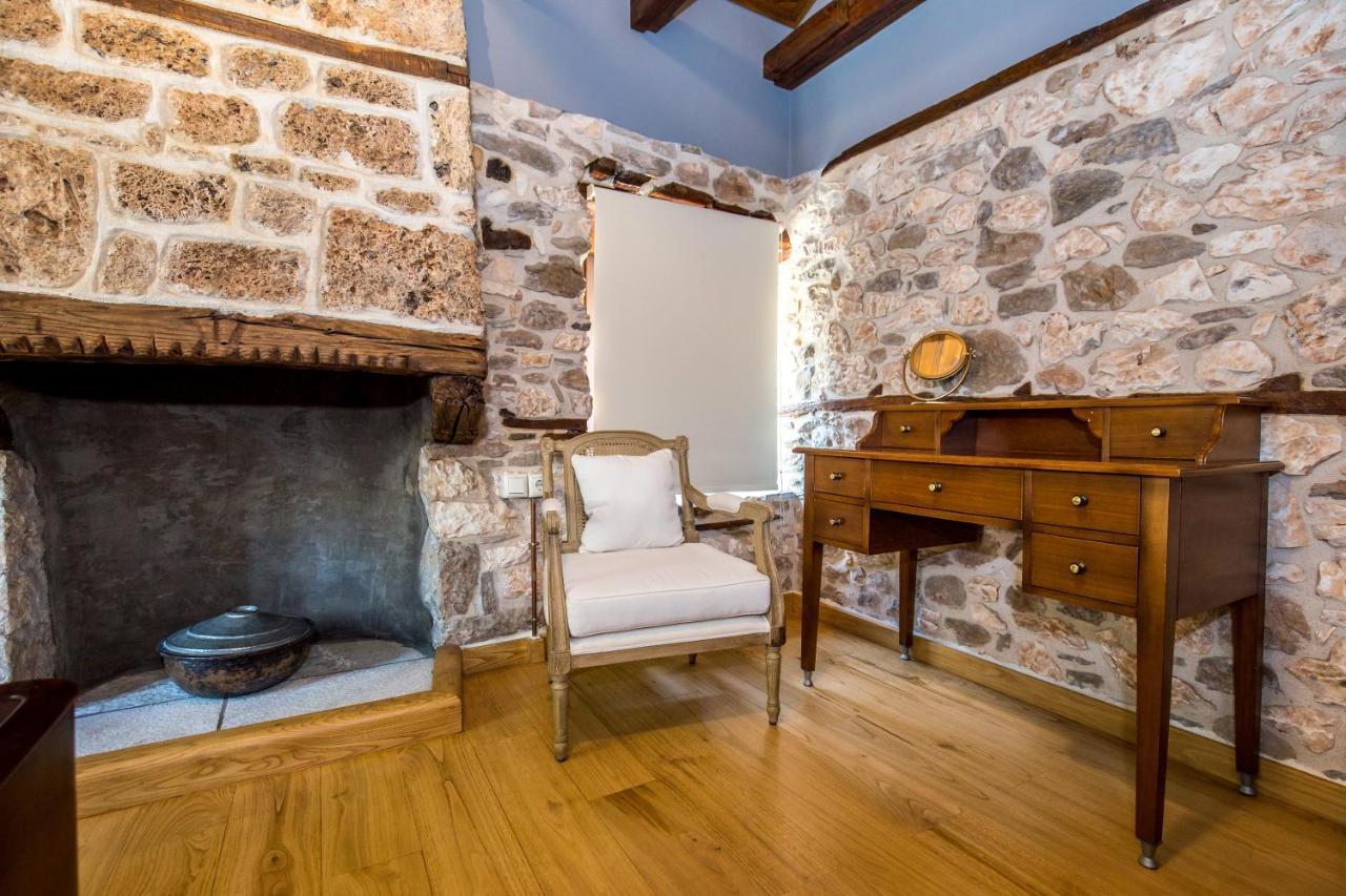 Villa Maroyda Stonehouse à Panagia  Extérieur photo