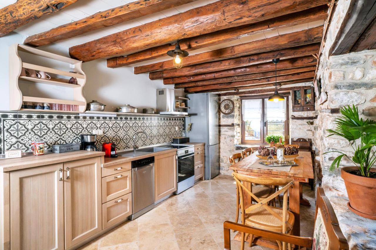 Villa Maroyda Stonehouse à Panagia  Extérieur photo